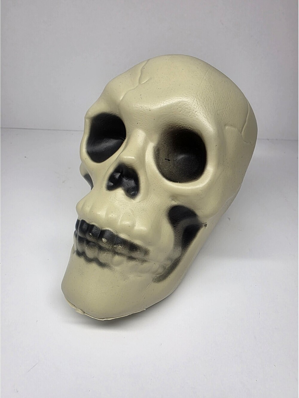 Halloween Plastic Skull Decoration 6 Inch New